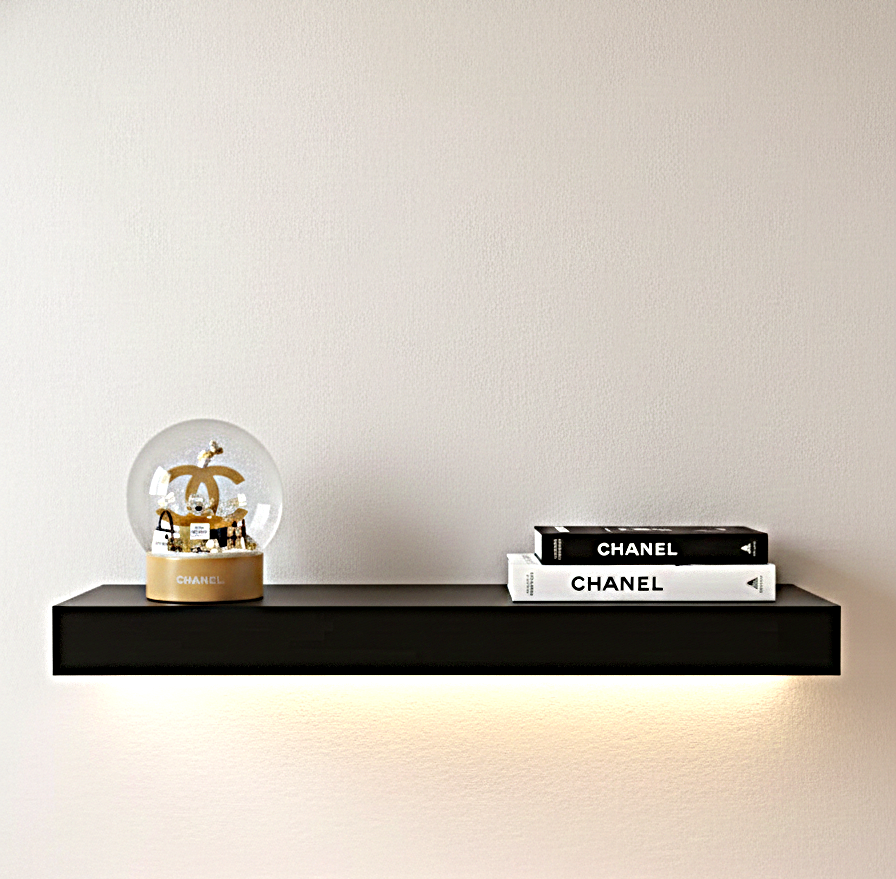 Chanel Sneeuwbol op plank