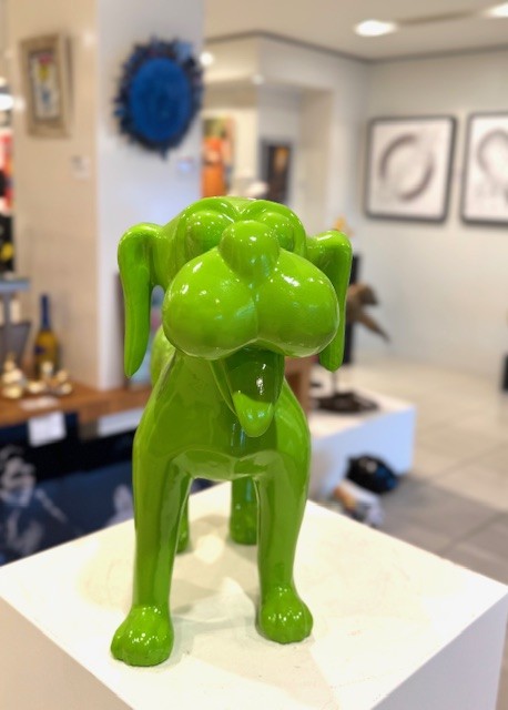 hond groen kopje Big green dog 38 x 39 x 19 cm.