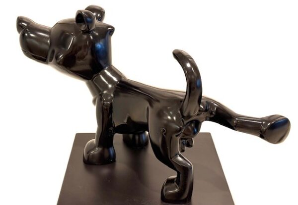 poren huang zwart 5 Schitterend Sculptuur van Poren Huang I Am Not Happy Now 48 x 20 x 32 cm.