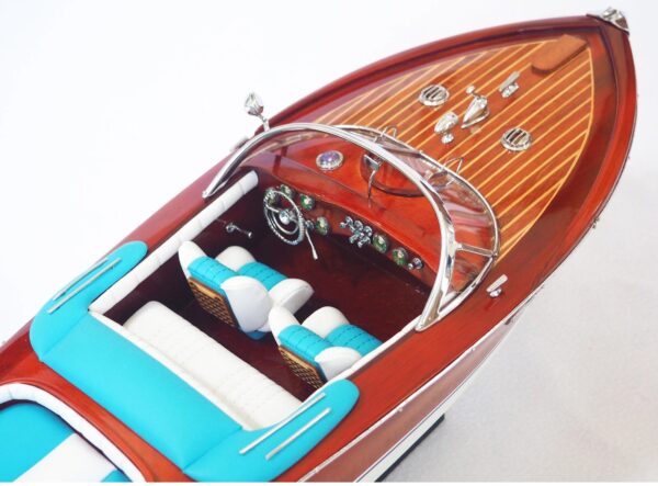 riva nieuw dasboard blauw Handgemaakte RIVA BOOT - 55 cm.