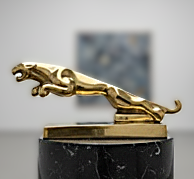 Beeld Jaguar Goud