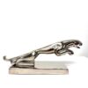 beeld Jaguar zilverkleur