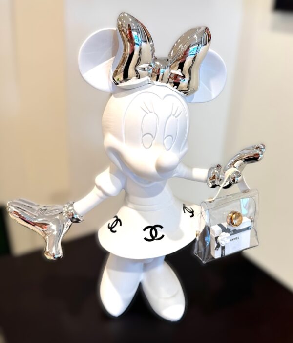 Mademoiselle Minnie Mademoisselle Minnie in Chanel outfit