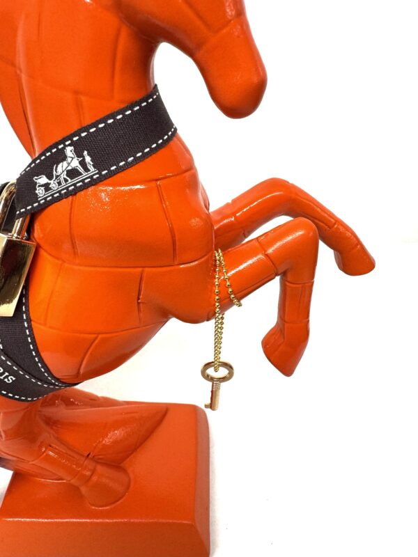 Clé du Cheval Orange