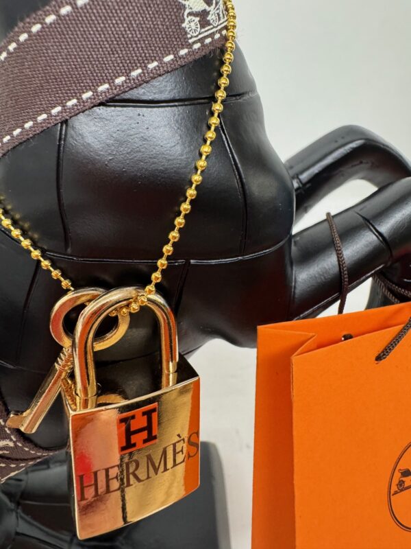 shopping cheval hermes nw details sleutel Shopping Cheval Hermès