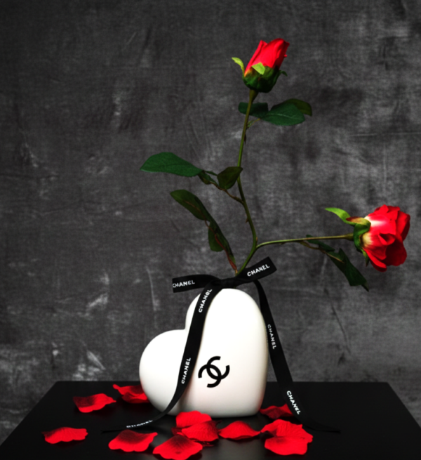 Witte luxe vaas in hart vorm