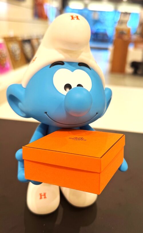 Smurf Royale 20 cm. hoog Smurf Royale 20 cm. hoog