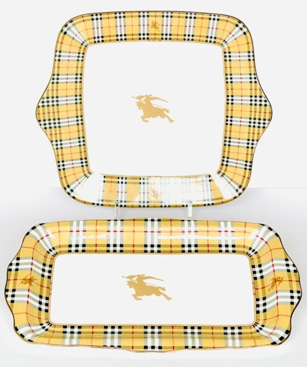 set van Vintage Burberry Schalen, per stuk te koop bij gavekunst set van Vintage Burberry Schalen, per stuk te koop