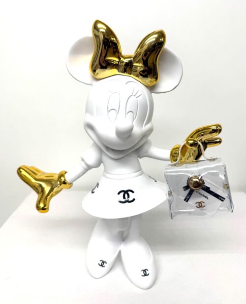 Minnie Mademoiselle Golden Edition - pop-art beeld, 30 cm hoog, wit met gouden details en Chanel-stijl logo's.