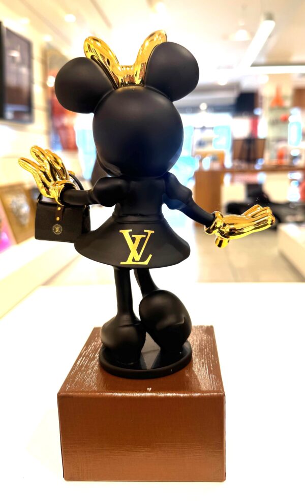 minnie lv achtergrond Minnie LV - verkocht - binnenkort komt editie 2/20 uit.