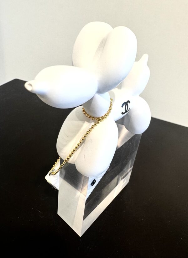 Chien de Luxe - 14 cm. hoog
