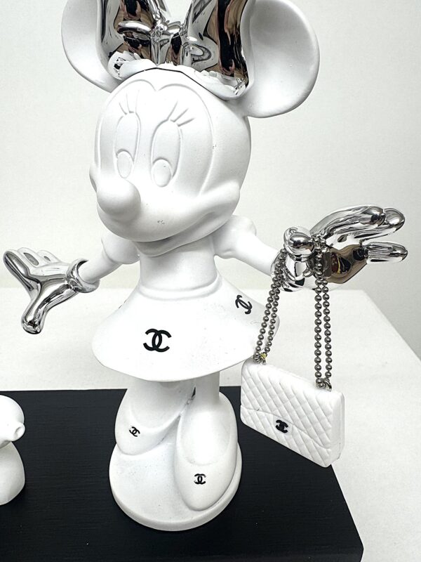 detail minnie van minnie and dog Minnie & Dog - luxury set ed 2/20