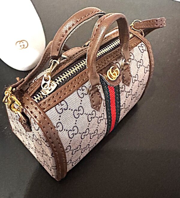 VERKOCHT  Mickey & Minnie Gucci - The Glamourous Couple 1/20
