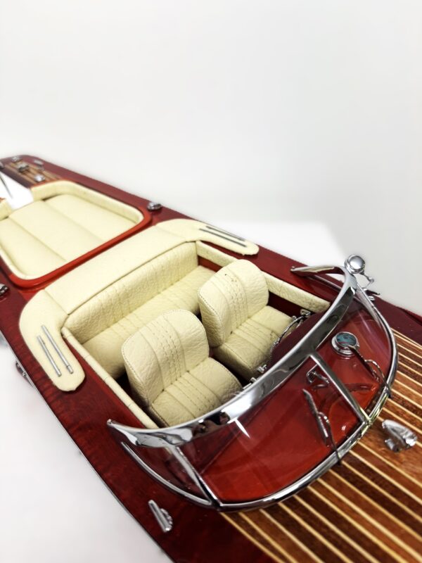 Handgemaakte RIVA BOOT mahonie met crème bekleding - 55 cm.