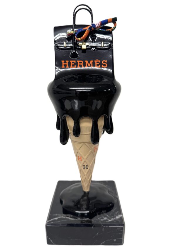 ijsje zwart hermes op sokkel melting luxury Melting Luxury Hermès Noir