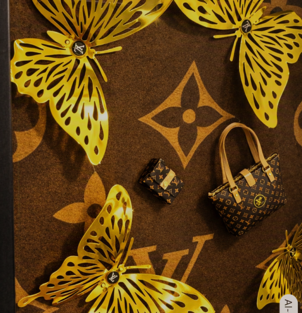 details dreamflight lv tasje en portemonnee Butterfly LV