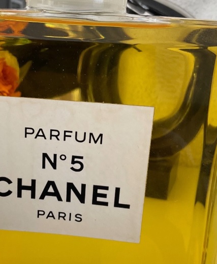 Zeldzame XXL Chanel N°5 Parfum (Factice) - 28 cm.