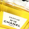 Zeldzame Chanel N°19 Parfum (Factice) – VERKOCHT