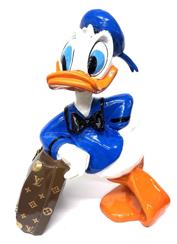 donald duck met lv koffer 1 Donald in Style - 50 cm. VERKOCHT
