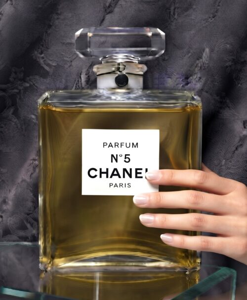Factice Chanel 5 Parfum 28 cm. hoog Factice Chanel 5 fles XXL 28 cm. hoog!