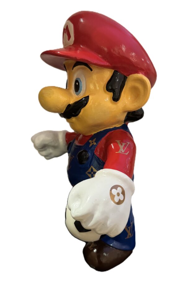 super mario lv striker zijkant 2 Super Mario LV - Striker