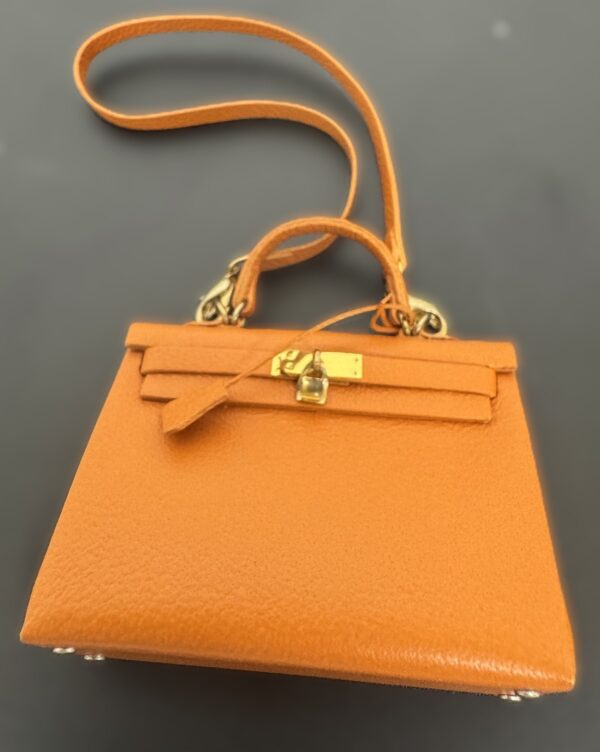 mini birkin oragen tasje detail Luxury Cube 10 cm. Birkin Orange - uniek